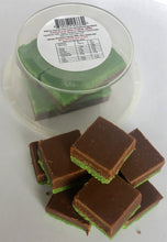 Load image into Gallery viewer, Red Hill Confectionery - Chocolate Mint Fudge 160g Tub
