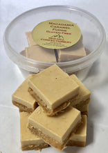 Load image into Gallery viewer, Red Hill Confectionery - Macadamia Caramel Fudge 160g Tub
